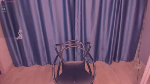 Snapshot of foxy_jpg chatting on September 2025 10:22:02 PM Sue online show from September 2025 10:22:02 PM