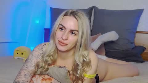 Foxy Kimmi online show from April 2026 06:42:02 AM