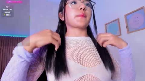 Snapshot of foxy_kylie chatting on November 2025 08:01:01 PM foxy_kylie online show from November 2025 08:01:01 PM