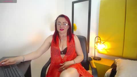 Foxy miilf online show from September 2025 01:58:01 PM