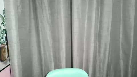 Snapshot of foxylicious_danielax chatting on March 2026 02:24:01 AM Daniela online show from March 2026 02:24:01 AM