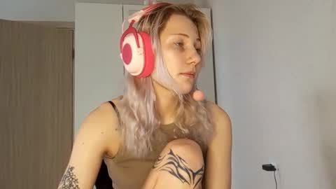 Kate online show from November 2025 08:12:01 AM