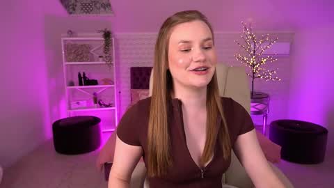 Snapshot of foxyykate chatting on May 2026 11:24:02 PM Kate online show from May 2026 11:24:02 PM