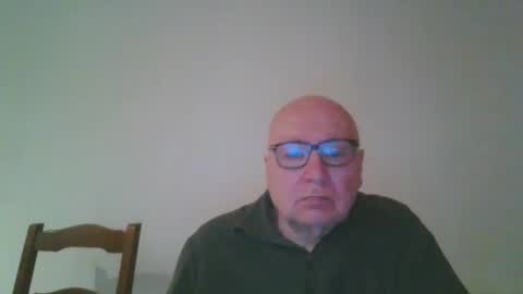 Snapshot of fra94 chatting on April 2026 08:46:02 PM fra94 online show from April 2026 08:46:02 PM