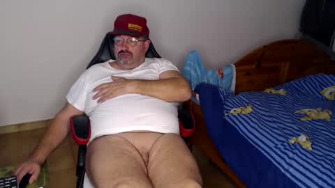 Fraboys online show from December 2025 08:01:02 AM