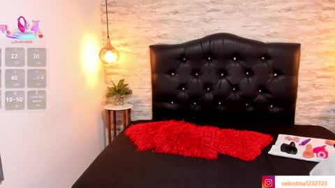          online show from September 2025 03:06:01 AM