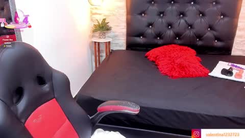          online show from September 2025 03:06:02 AM