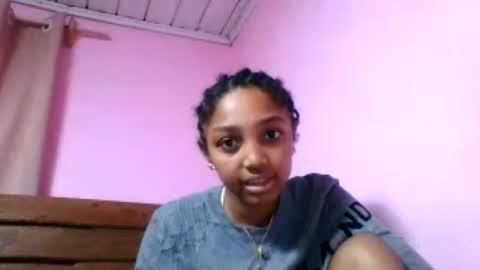 Snapshot of francia333068 chatting on July 2026 02:10:01 PM francia333068 online show from July 2026 02:10:01 PM