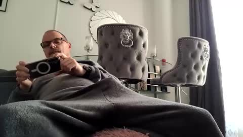 franciscomalin online show from November 2025 08:25:01 AM