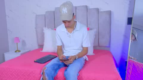 Franco online show from November 2025 12:02:01 AM