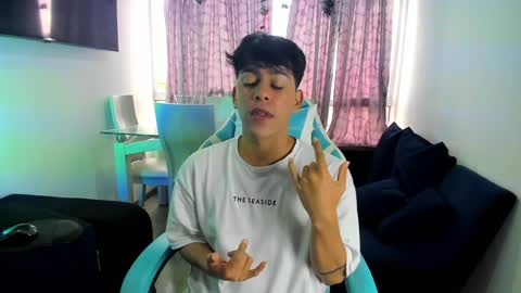 frank online show from February 2025 07:40:02 PM