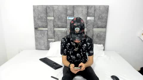 Snapshot of franco_taylor chatting on January 2025 04:01:01 AM Franco taylor online show from January 2025 04:01:01 AM