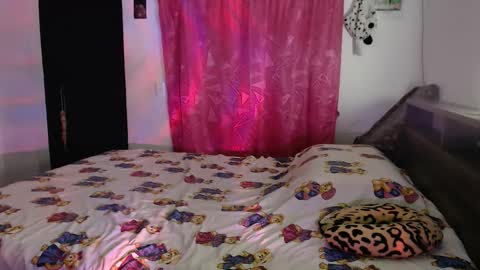 franfinee online show from November 2025 02:33:01 AM