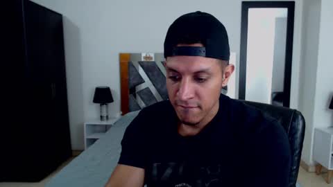 Frank online show from February 2025 09:04:02 PM