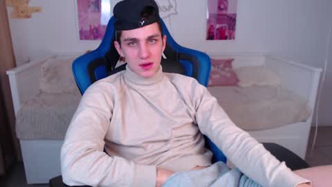 Frank online show from December 2024 06:13:02 AM