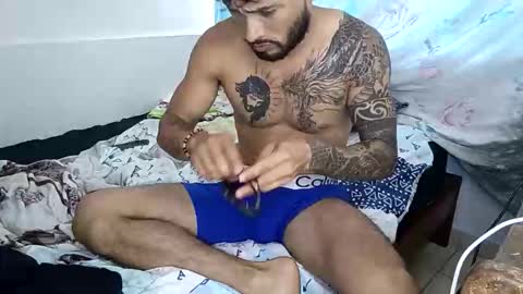 Snapshot of frankdanielsmolano chatting on April 2026 01:56:02 PM frankdanielsmolano online show from April 2026 01:56:02 PM