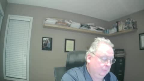 Snapshot of frankie6207 chatting on October 2025 06:21:01 AM frankie6207 online show from October 2025 06:21:01 AM