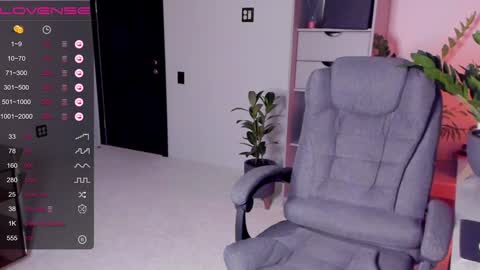 Frann online show from February 2025 09:07:02 PM