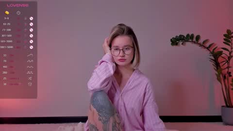 Frann online show from December 2025 05:53:01 PM