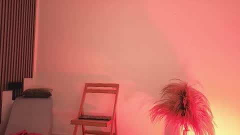 Fransheska online show from February 2026 12:02:02 PM