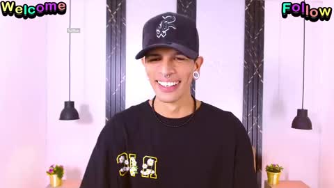 Snapshot of franvill_trato chatting on September 2025 07:28:01 PM Franvill trato online show from September 2025 07:28:01 PM