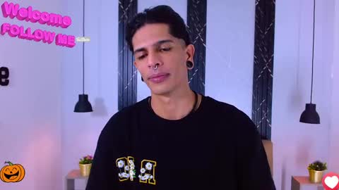 Snapshot of franvill_trato chatting on October 2025 08:29:02 PM Franvill trato online show from October 2025 08:29:02 PM