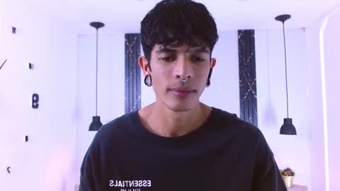 Franvill trato online show from March 2026 08:59:01 PM