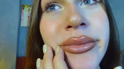I am franzeva  online show from March 2026 08:52:01 AM