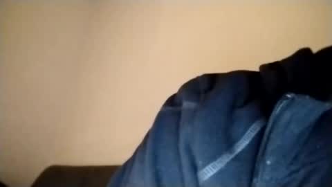 Wolfi online show from February 2025 07:02:01 AM