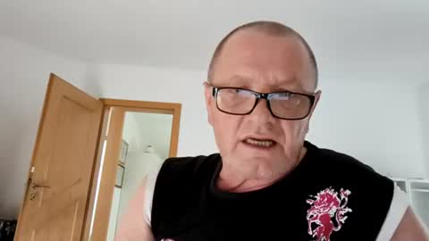 Wolfi online show from August 2026 06:59:01 AM