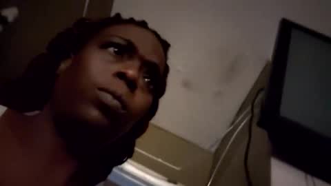 Snapshot of freakeazy chatting on January 2026 07:07:02 PM freakeazy online show from January 2026 07:07:02 PM