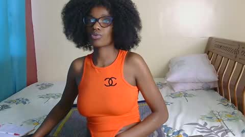Nessa-Independent model online show from December 2024 01:59:02 PM
