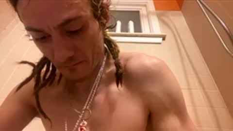 Squirrel twink online show from December 2025 05:46:01 AM