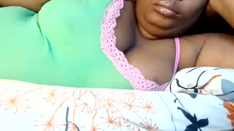 freaky08 online show from December 2024 01:43:01 PM