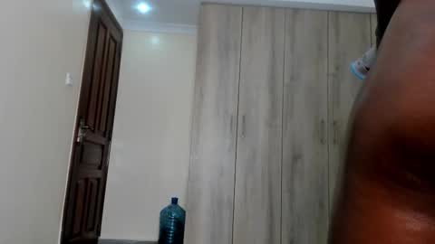 Sandra online show from February 2025 10:25:01 PM