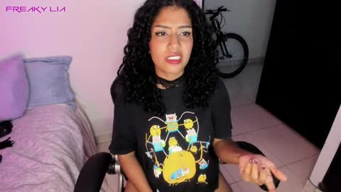Lia Gomez online show from January 2025 11:07:01 PM