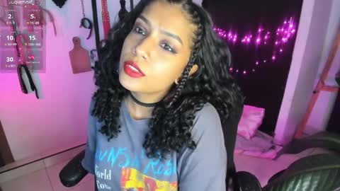 Snapshot of freaky_lia chatting on May 2026 11:32:01 PM Lia Gomez online show from May 2026 11:32:01 PM