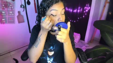 Snapshot of freaky_lia chatting on May 2026 01:12:01 AM Lia Gomez online show from May 2026 01:12:01 AM