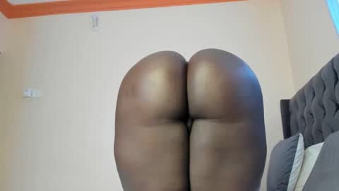 Snapshot of freaky_maria chatting on December 2024 08:05:02 AM Maria online show from December 2024 08:05:02 AM
