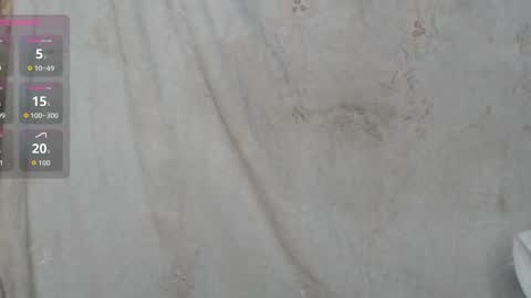 Snapshot of freaky_maxy chatting on September 2025 09:05:02 PM maxy online show from September 2025 09:05:02 PM