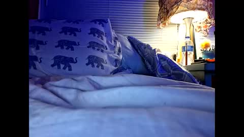 freakybriz online show from January 2026 02:59:01 AM