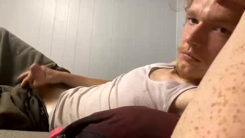 Snapshot of freakygrinds chatting on September 2025 09:28:02 PM freakygrinds online show from September 2025 09:28:02 PM