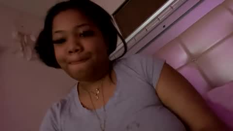 Snapshot of freakymaa chatting on February 2026 05:23:01 AM Freakymaa online show from February 2026 05:23:01 AM