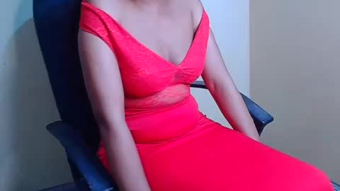 Snapshot of freakytinyslut chatting on June 2026 11:42:01 AM Lavinia online show from June 2026 11:42:01 AM