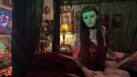 Bambi online show from December 2025 09:52:01 PM