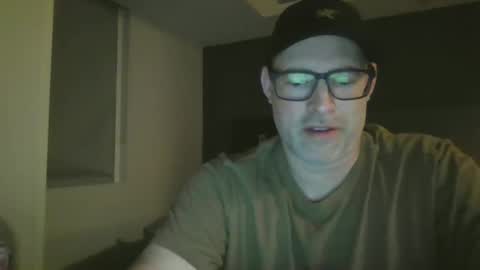 Snapshot of fred177771558049 chatting on March 2026 02:04:02 AM fred177771558049 online show from March 2026 02:04:02 AM