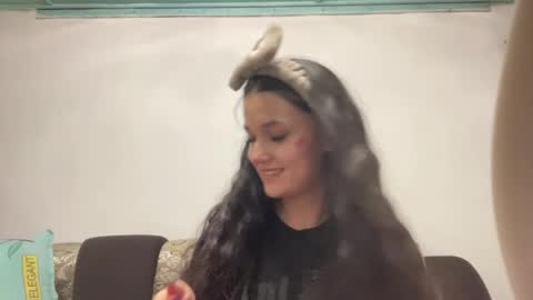 Snapshot of fredamedora chatting on June 2026 04:09:01 PM Mia online show from June 2026 04:09:01 PM