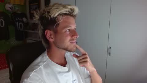 Frederick Perin online show from November 2025 09:52:02 PM