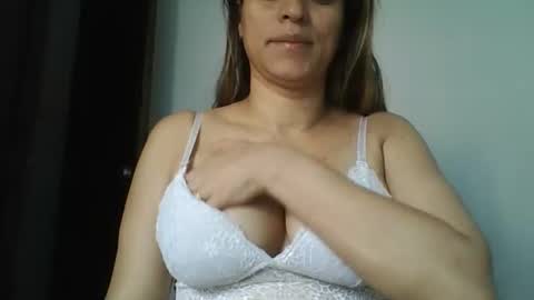 freddymar0109 online show from February 2026 03:15:02 PM