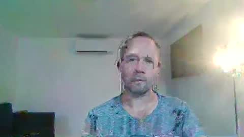 fredodu41 online show from December 2025 09:25:01 AM